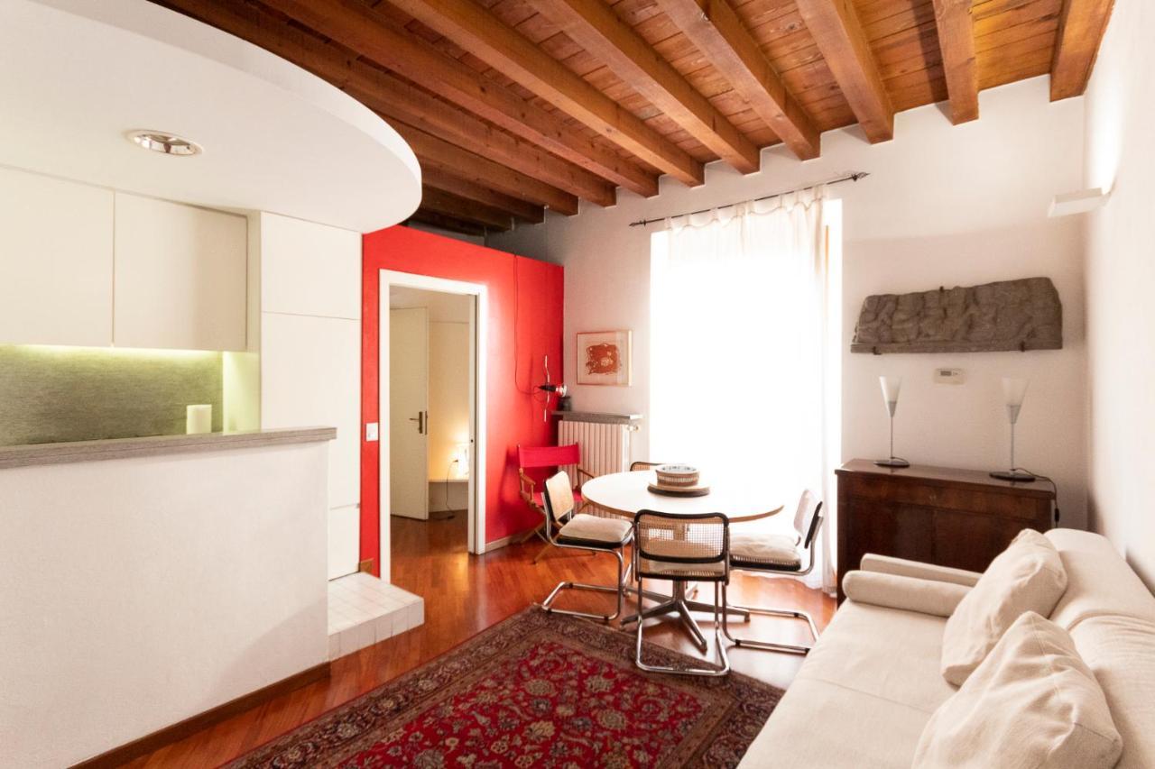 Anfiteatro Apartment In Brera Milão Exterior foto