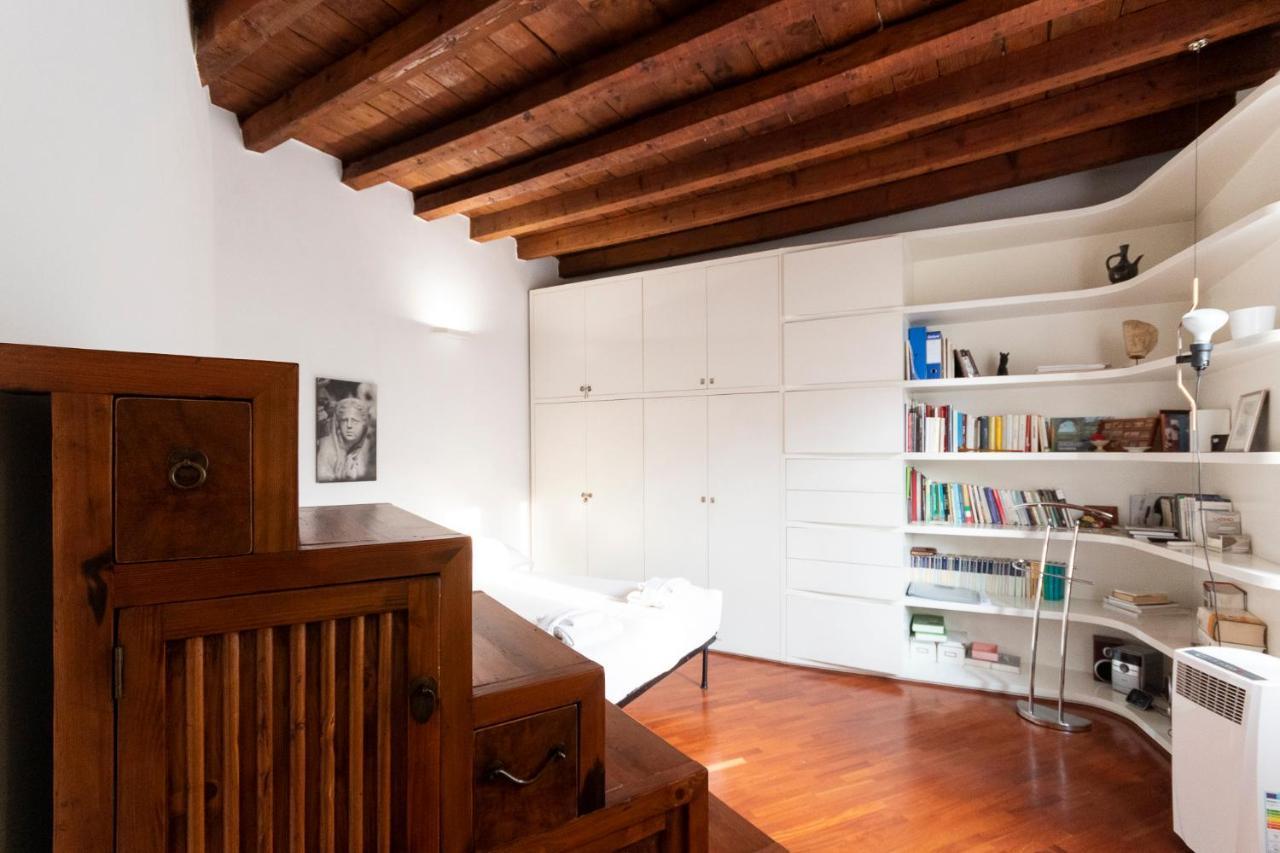 Anfiteatro Apartment In Brera Milão Exterior foto