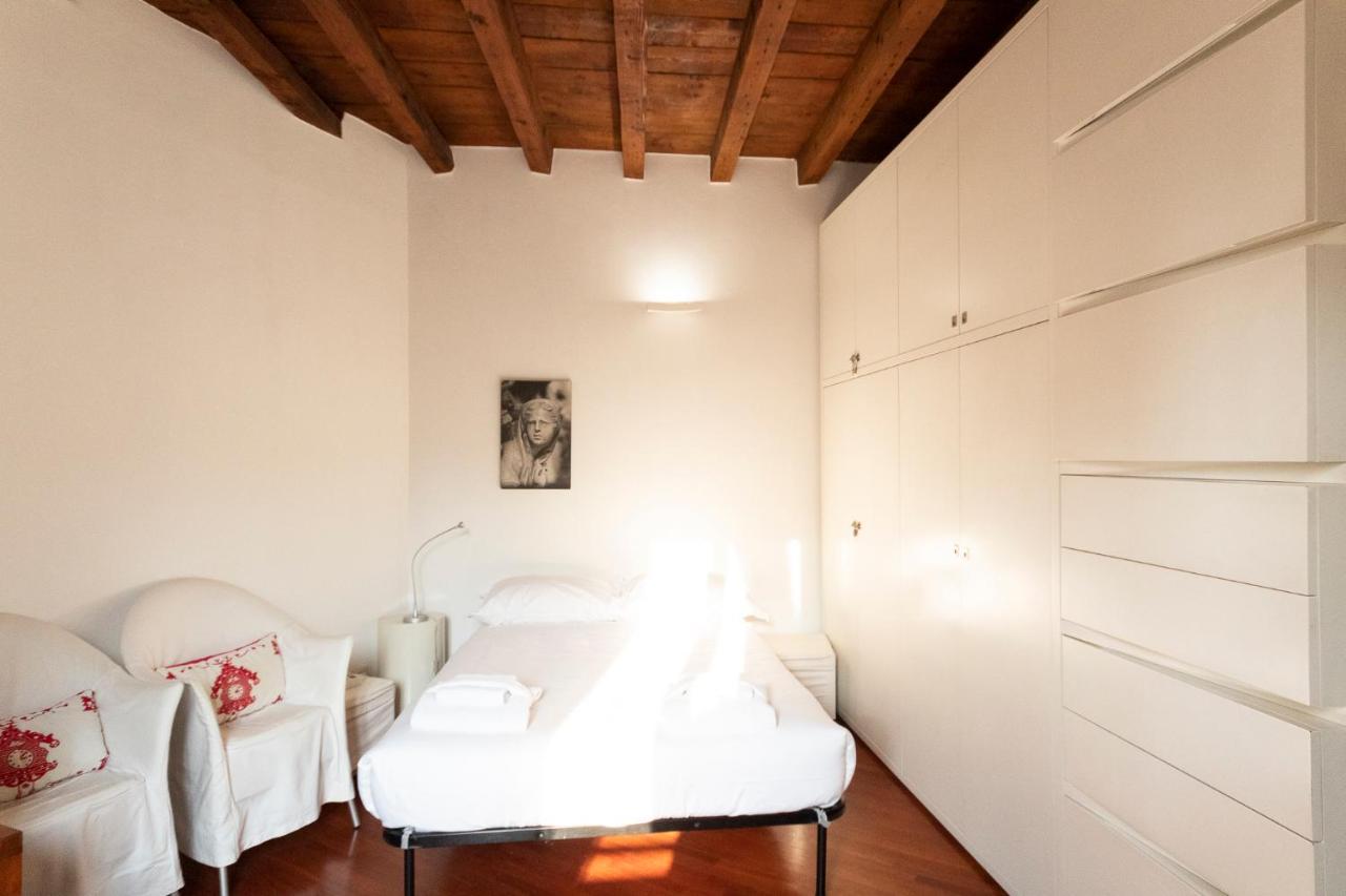 Anfiteatro Apartment In Brera Milão Exterior foto