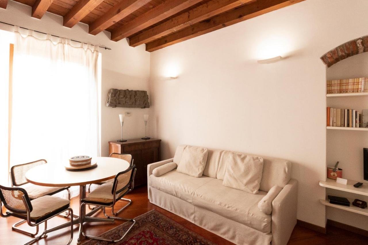 Anfiteatro Apartment In Brera Milão Exterior foto